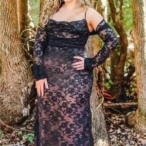 Artemis Black Lace Maxi Dress